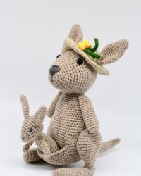 MAMA JILL & LITTLE JOEY $7.70 AUD